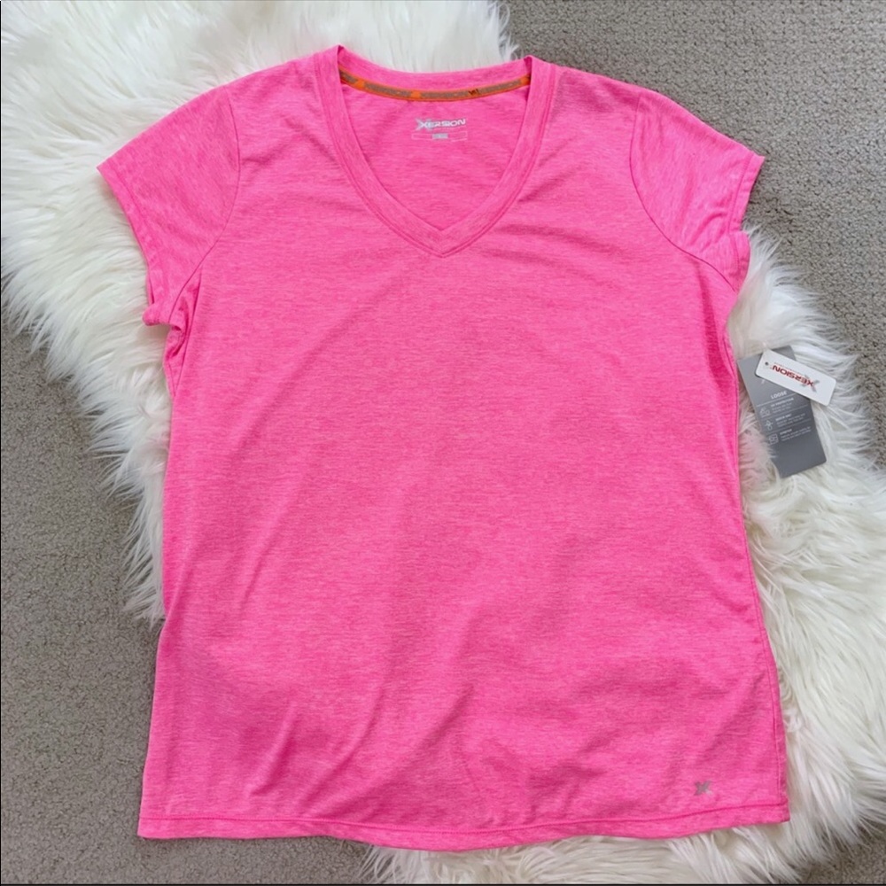 NWOT Xersion Performance Tee